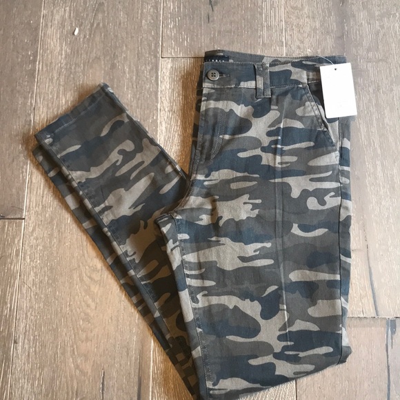 Sanctuary Denim - Sanctuary Camo Skinny Pants. Size 28. New w/tags.